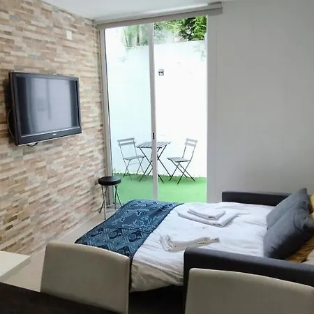 Charming Iii Apartman